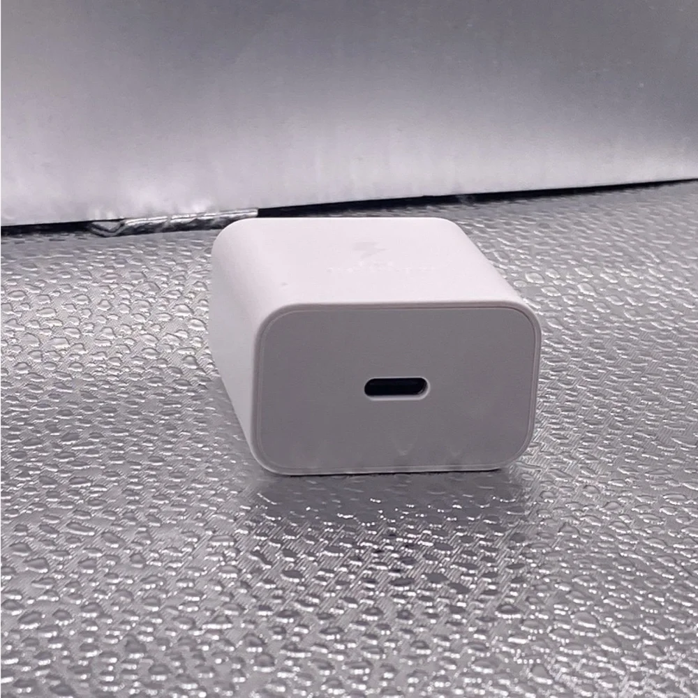 Samsung 25W Power Adapter in White